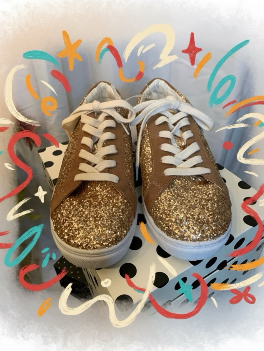 ❤️Price Drip❤️Circus by Sam Edelman Gold Glitter with Star Sneakers